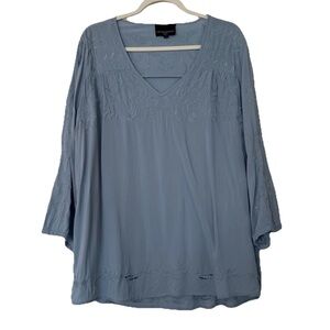 Cynthia Rowley embroidered v-neck Blouse, Light Blue, Sz 1X